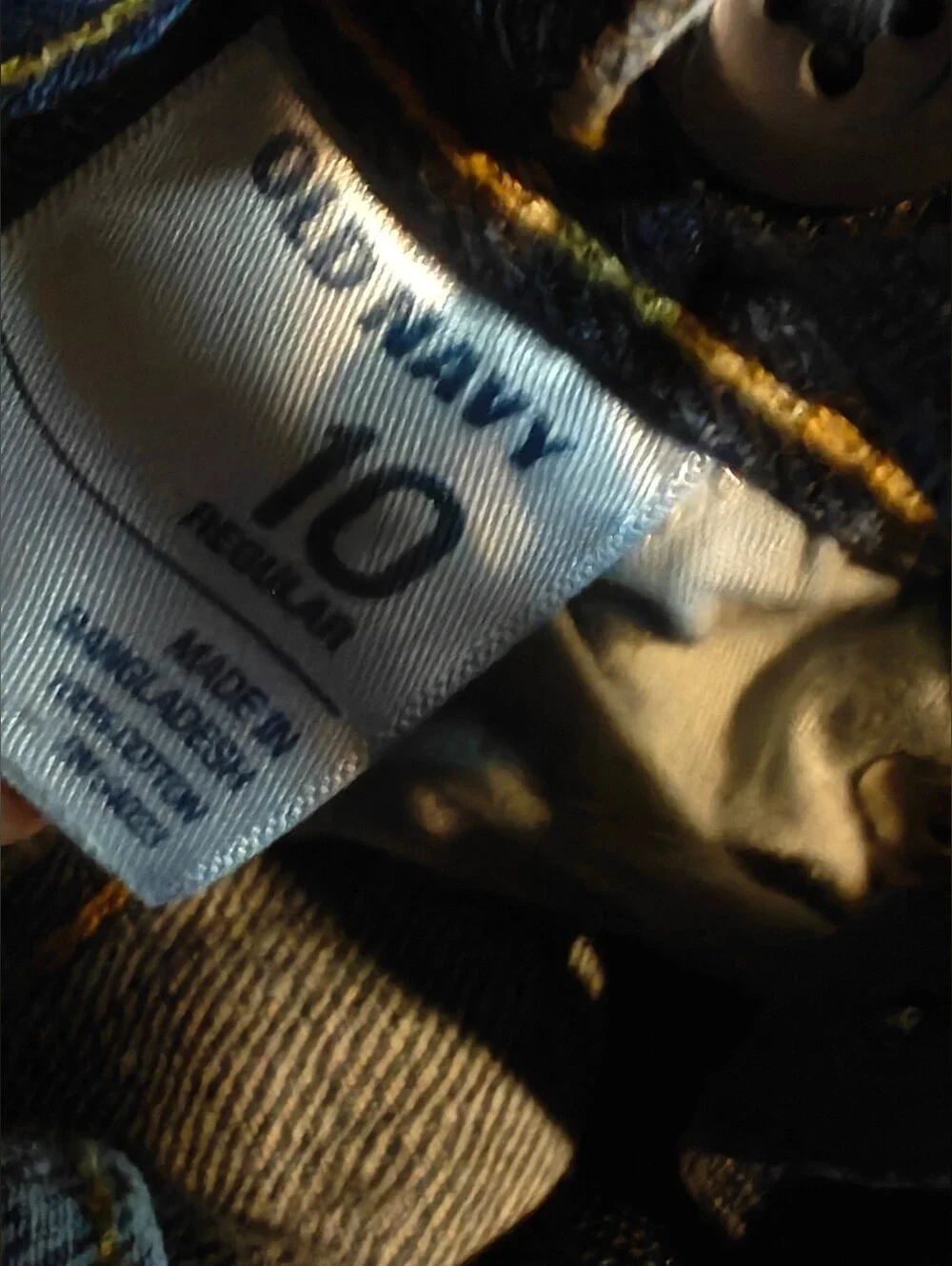 4 pair of Old Navy boys' jeans in size 10 regular. These blue jeans are designed